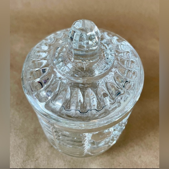 Vintage Indiana Clear Diamond Cut Glass Sugar Bowl with Lid - Picture 3 of 7
